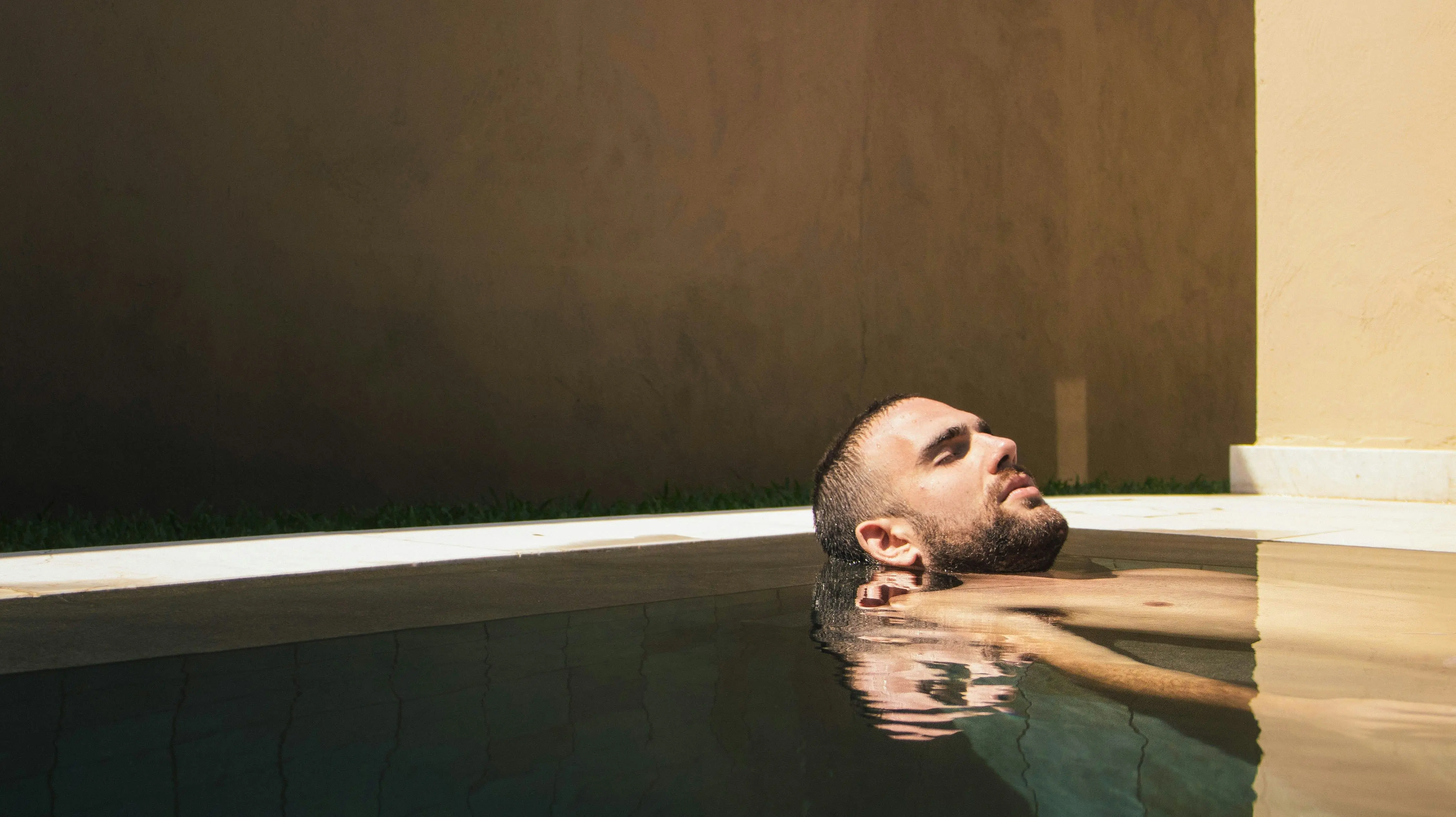 Recovery Studios: Why Ice Baths And Saunas Are Trending In the Gulf ...