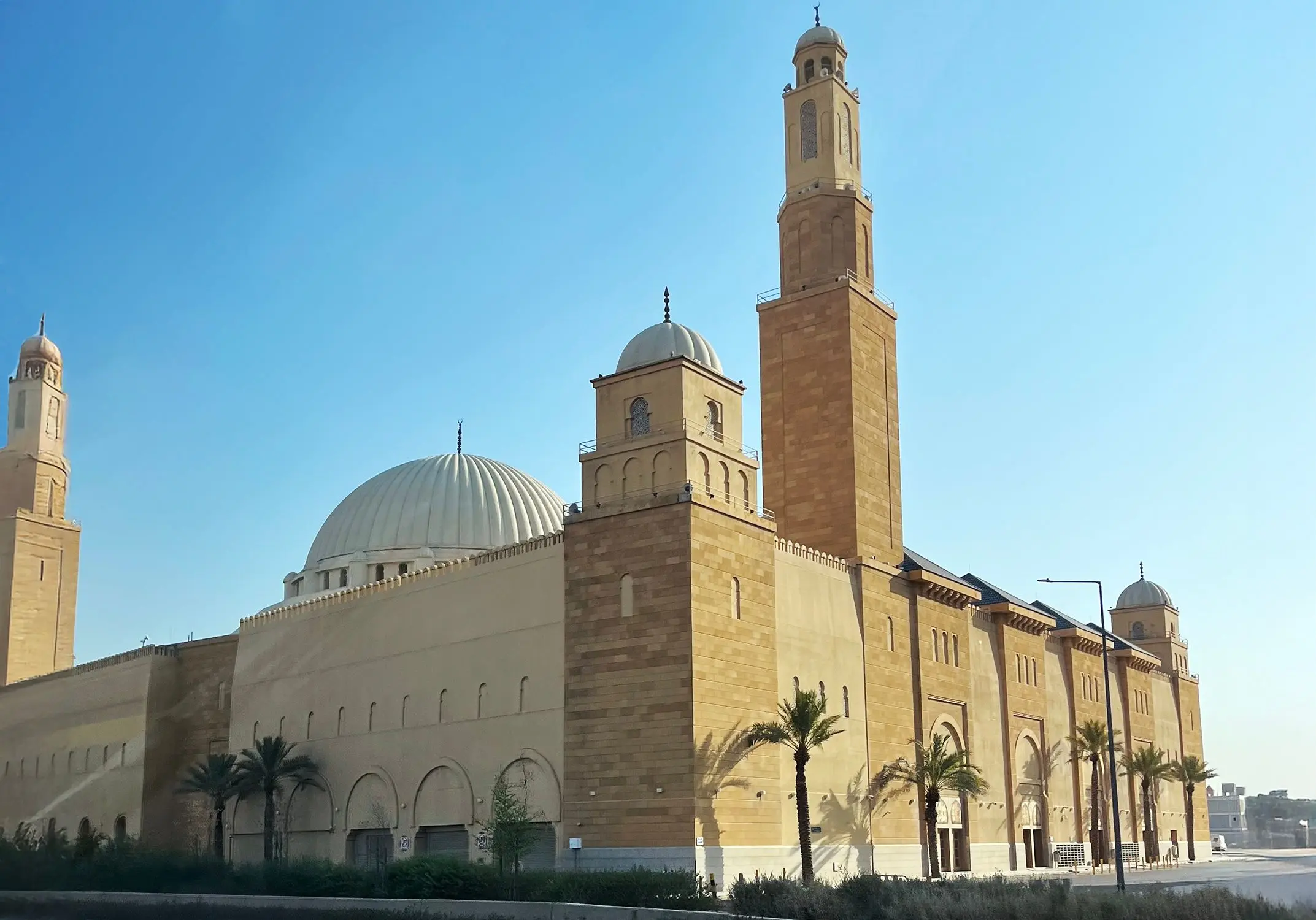 Sacred Splendour: The Most Beautiful Mosques In Saudi Arabia - The ...